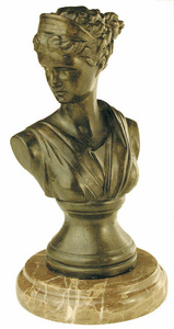 D.053m - Görög női fej,márványon